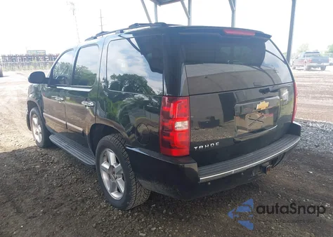 2013 Chevrolet Tahoe Ltz z USA, uszkodzony, nr VIN 1GNSKCE06DR177092